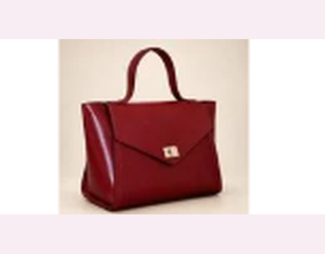 Illustrative tote & shoulder category photograph